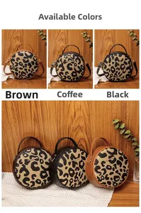 Dettaglio delle borse tonde con stampa leopardata in marrone, caffè e nero chic