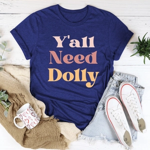 T-shirt en coton bleu marine avec graphique Y'all Need Dolly sur fond bois