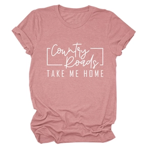 Dettaglio della stampa bianca su t-shirt casual in cotone da donna rosso rosa