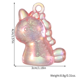 Detailed size chart of pink iridescent unicorn charm measuring 4x3cm and weighing 8.8g