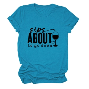 T-shirt bleu sarcelle avec imprimé 'sips about to go down' et motif verre de vin