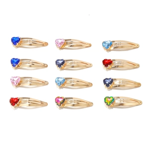 Set mit 12 herzförmigen Strass-Haarklammern in verschiedenen Farben und Gold-Finish