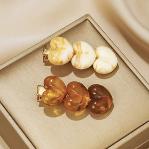 Vintage Heart Resin Acrylic Hair Clip For Women Girly Sweet Style Marble Amber Candy Color Duckbill Clip Hair Accessory