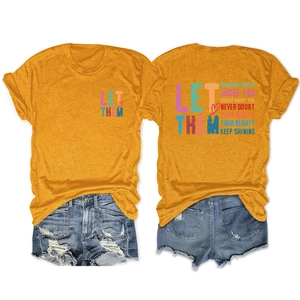 Détails de l'imprimé lettrage inspirant sur les deux faces du t-shirt jaune décontracté