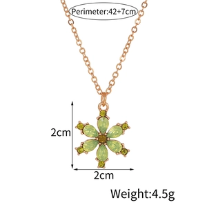 Rose gold necklace with green flower pendant dimensions showing 42+7cm length and 2cm size