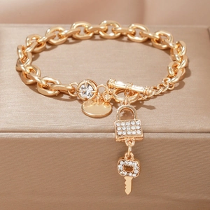 Chunky Chain Charm Bracelet Alloy Zircon Rhinestone Lock Key OT Clasp Fashion Jewelry For Women