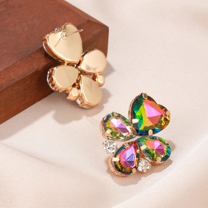 Détails de boucles d'oreilles papillon avec cristaux arc-en-ciel et placage en or chic