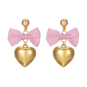 Boucles d'oreilles cœur doré avec nœuds en satin rose doux pour femmes en été