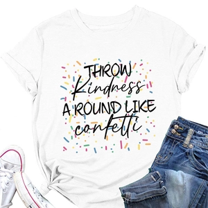 T-shirt en coton blanc pour femme avec slogan et imprimé de confettis en vue à plat