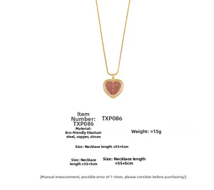 Détails du collier pendentif cœur en acier titane plaqué or avec zircons brillants