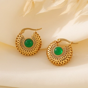 Boucles Oreilles Créoles Vintage Style Français Ajourées Avec Verre Vert Acier Titane Plaqué Or 18K Pour Femmes