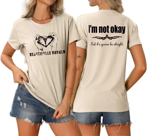Vue avant et arrière du t-shirt beige avec motif de cœur Beautifully Broken brodé
