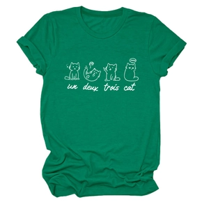 Detailed view of meow un deux trois cat graphic print on green cotton T-shirt
