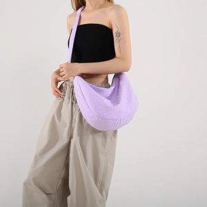 Fashionable lavender dumpling tote bag with bubble crepe texture for women's daily use
