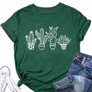 T-shirt verde scuro con stampa cactus bianca e dettaglio maniche arrotolate
