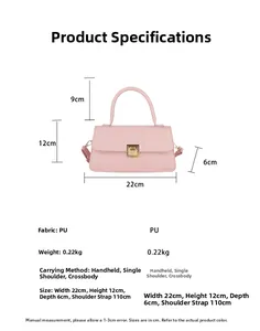 Maße der rosa PU-Lederhandtasche mit 22 cm Breite und 12 cm Höhe und Größenangaben
