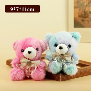 Ciondoli orsetto di peluche rosa e verde sfumato con fiocco in pizzo da 9x7x11cm