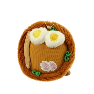Cute Japanese ramen plush keychain with embroidery detail and golden bead chain