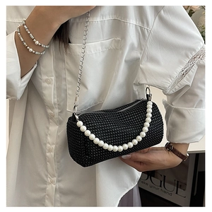 Sac cylindre en strass noirs avec poignée en perles et chaîne argentée pour soirées
