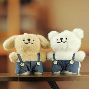 Mignon Porte-clés Chiot en Peluche Avec Salopette en Denim Poupée de Chien Rembourrée pour Couples Pendentif de Sac Cadeau d'Anniversaire Fille Blanc Marron
