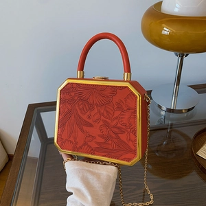 Women Vintage Octagonal Box Bag Floral Relief PU Leather Metal Frame Handbag Evening Party Gold Chain Strap Crossbody
