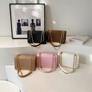 Women's Fashion V-Quilted Shoulder Bag Chevron Pattern PU Leather Small Square Crossbody Bag With Gold Chain Strap