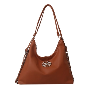 Sac fourre-tout minimaliste en similicuir marron avec logo argenté et chaîne décorative