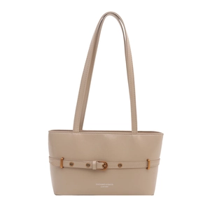 Sac baguette beige en cuir synthétique avec boucle décorative et anneaux métalliques