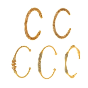 Five-piece set of twisted and textured gold-plated spiral open bangles for women
