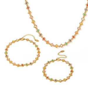 Schmuckset aus K18 vergoldetem Edelstahl mit bunten floralen Emaille Anhängern