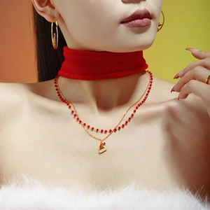 Collana a doppio strato in acciaio inossidabile con perline rosse e ciondolo natalizio