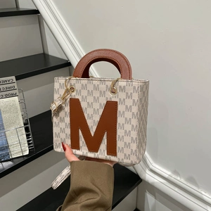Sac Bandoulière Femme en Cuir PU avec Monogramme Sac à Main avec Impression Lettre M avec Poignée Ronde Sac à Épaule