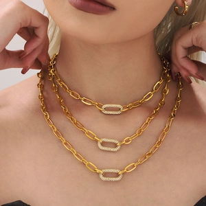 Ensemble de colliers à maillons trombones dorés triple épaisseur avec zircones