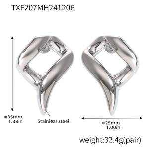 Detailed view of silver twisted square hoop earrings with 35mm height and 25mm width dimensions