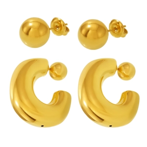 Minimalist C-shaped hollow earrings and gold stud set with polished 18K PVD finish