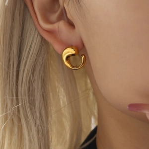 Polished 18K gold plated stainless steel teardrop stud earrings for women with liquid texture