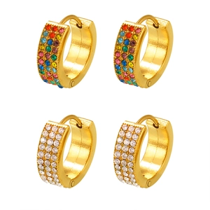 Orecchini a cerchio in acciaio placcato oro 18K con cristalli di zircone colorati