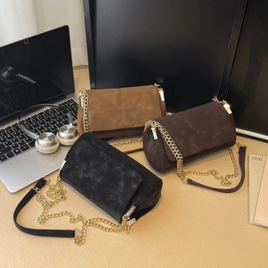 Chic winter 2025 chain shoulder bags in black, dark brown, and camel suede finish