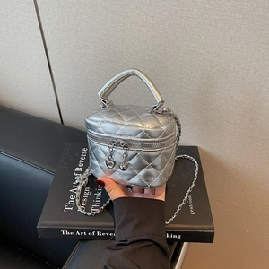 Mini Vanity Crossbody Bag Quilted PU Leather Rhombus Chain Strap Heart Pendant Box Purse Elegant Urban Style For Women
