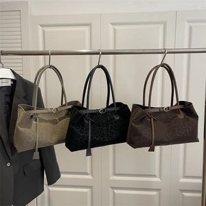 Large leopard print tote bag in three colors with velvet texture for winter fashion