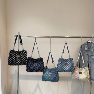 Sacs cabas d'automne chic avec motifs étoiles et bandoulières en cinq couleurs
