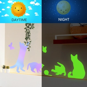 Comparaison détaillée des stickers muraux chat lumineux de jour comme dans l'obscurité