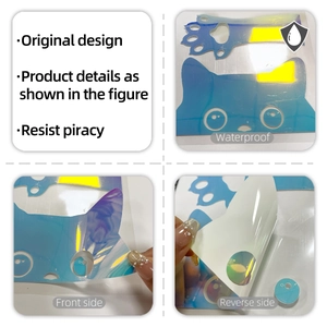 Détail d'autocollants chat holographiques montrant la surface étanche et l'adhésif