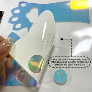 Stickers muraux patte de chat dégradé lumineux avec effet brillant dans le noir