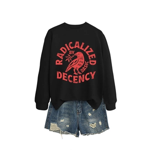 Sweatshirt noir à manches longues pour femmes avec imprimé oiseau et short en jean