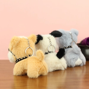 Pendentifs chien en peluche marron, blanc et gris avec porte-clés et colliers en métal