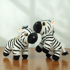 Süße Zebra-Plüschanhänger mit schwarz-weißen Streifen und funkelnden goldenen Augen