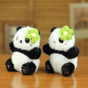 Pendentifs panda en peluche avec fleurs vertes sur bois, ensemble de 2 pièces douces