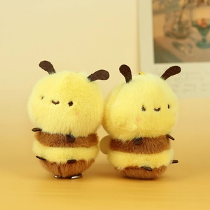 Portachiavi ape di peluche con morbida pelliccia sintetica e dettagli ricamati