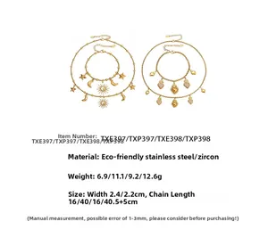 Détails des colliers et bracelets en acier doré avec pendentifs étoile et lune